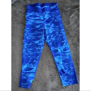 Nike Pro Dri-Fit Cropped Leggings Medium